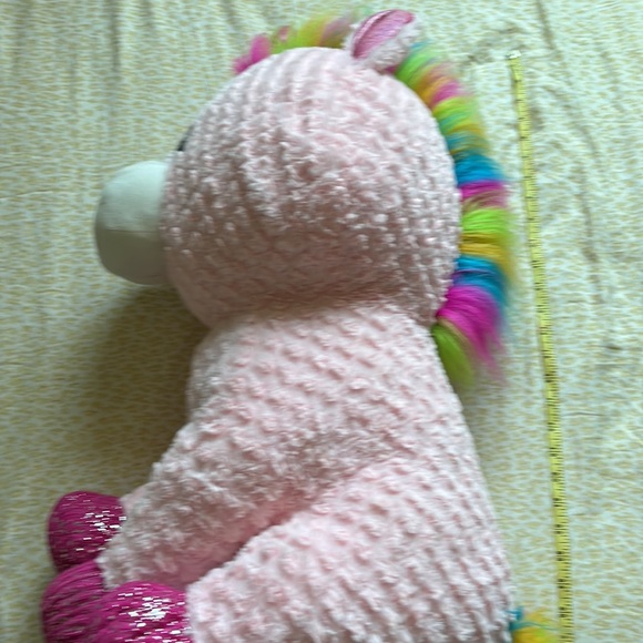 HUGE UNICORN 🦄 PINK& 🌈 RAINBOW TOYS “R”US 32x20 SQUISHY STUFFED ANIMAL - Picture 4 of 11